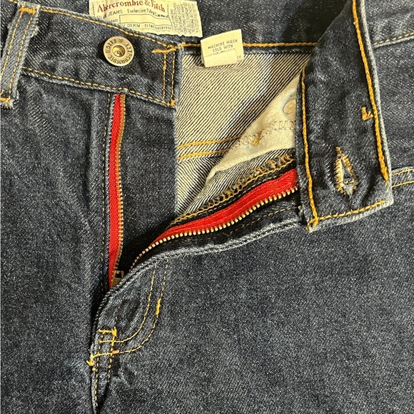 Abercrombie & Finch 5-pocket Bermuda Shorts, Denim | 4 - Picture 12 of 16